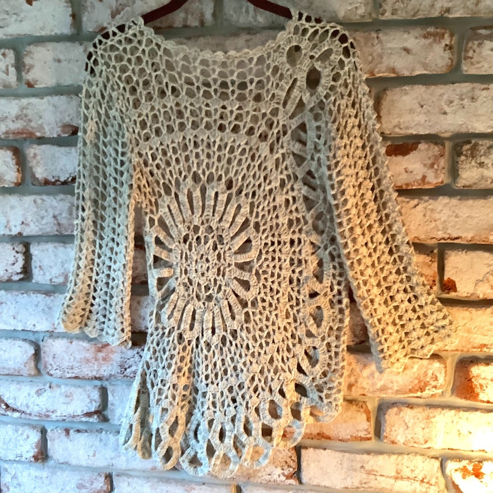 Boston Proper Crocheted woman’s top